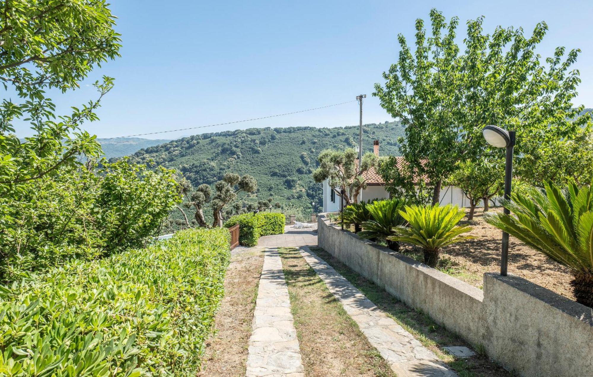 3 Bedroom Beautiful Home In Librizzi Kültér fotó